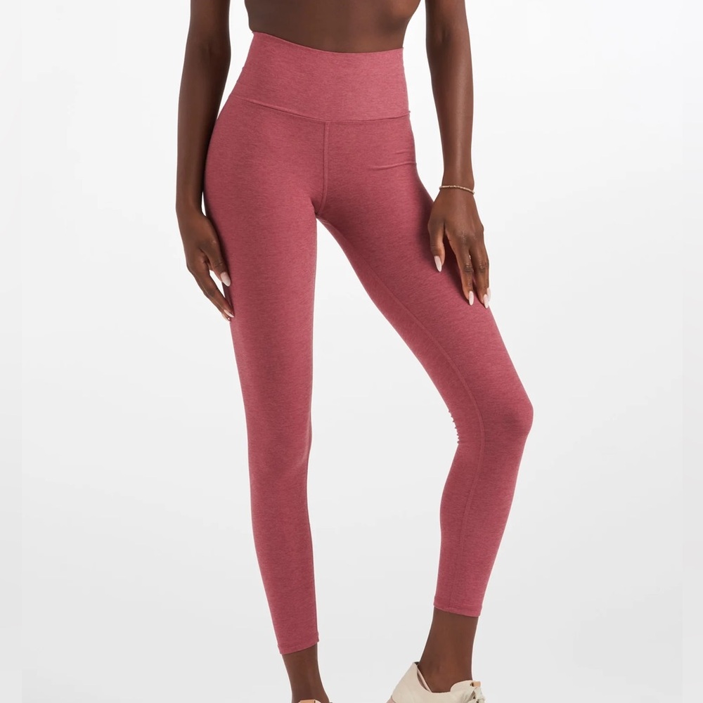 Vuori High-Rise Leggings in Dusty Rose